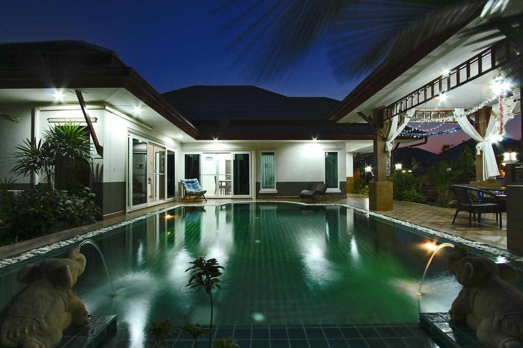 Victoria Villa На Джомтиен Екстериор снимка