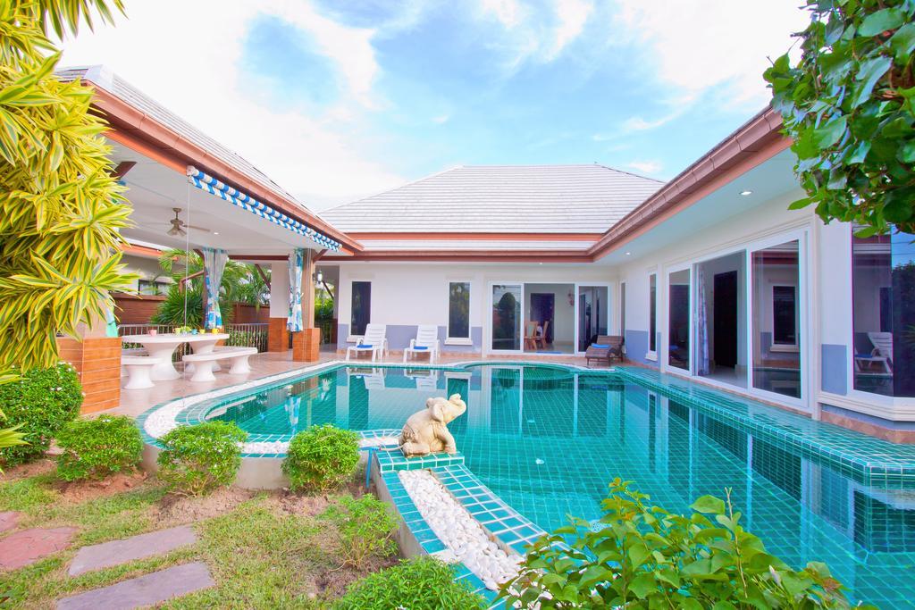 Victoria Villa На Джомтиен Екстериор снимка